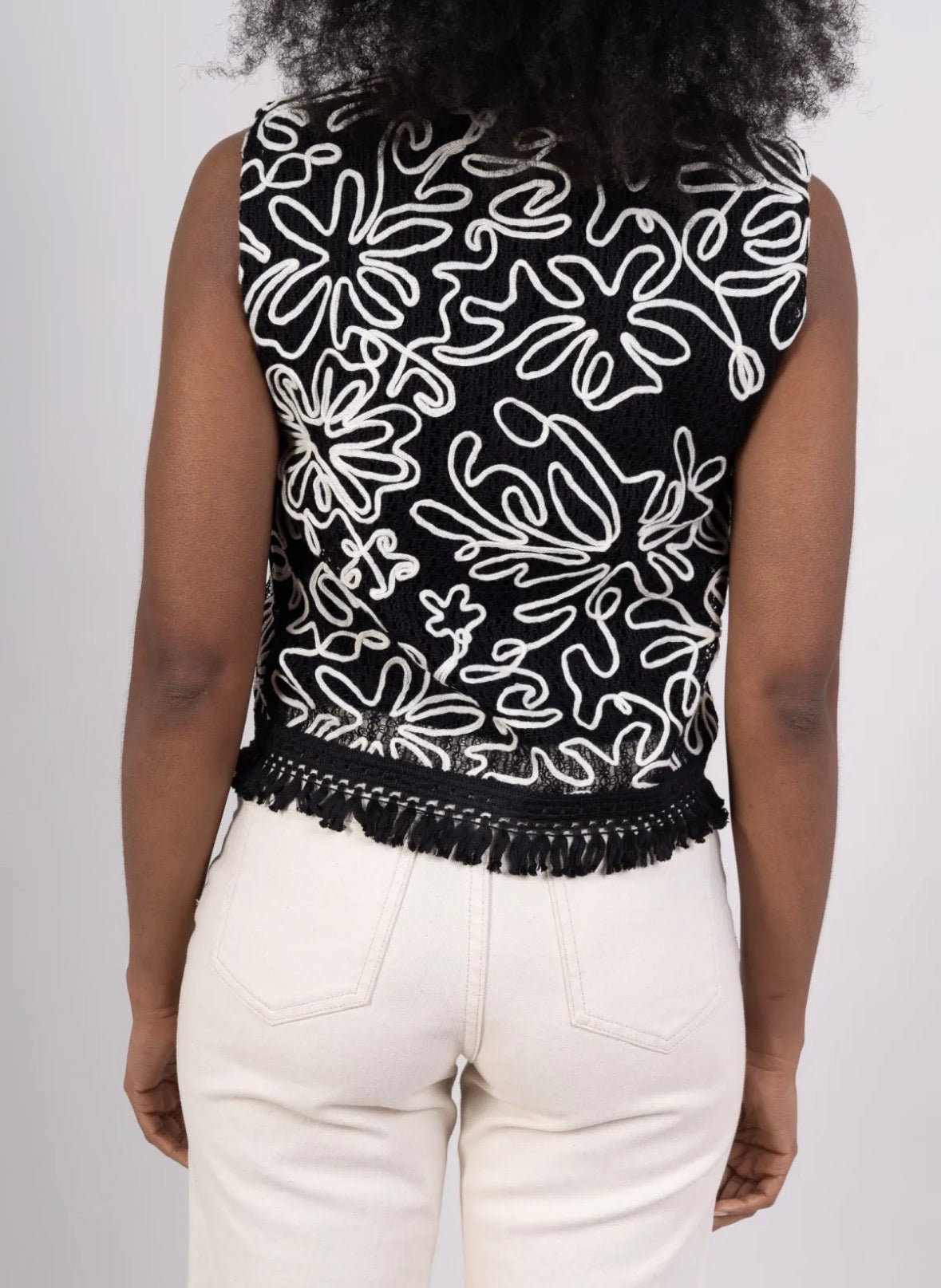 🤍 Gilet Lily en maille brodée noir & blanc