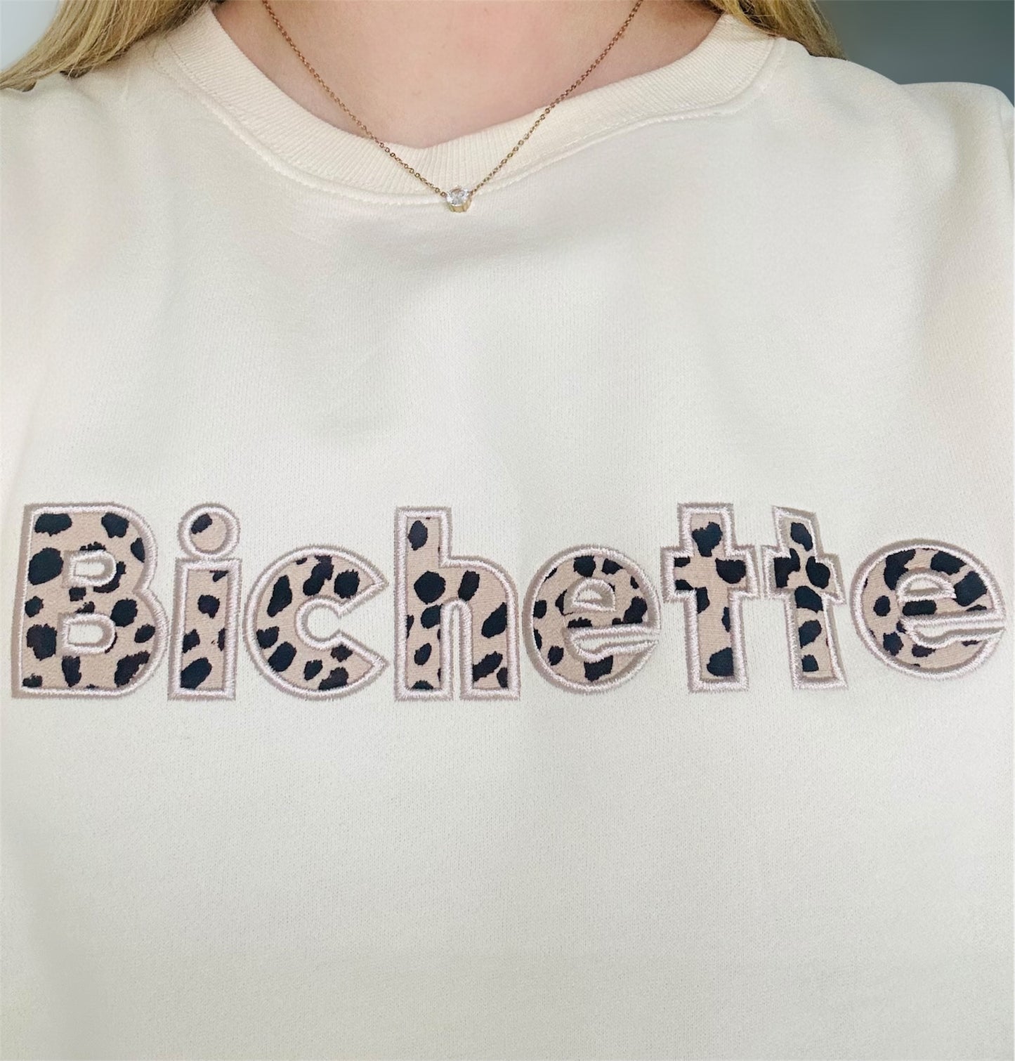 👩 Sweat “Jeanne” – Adulte
