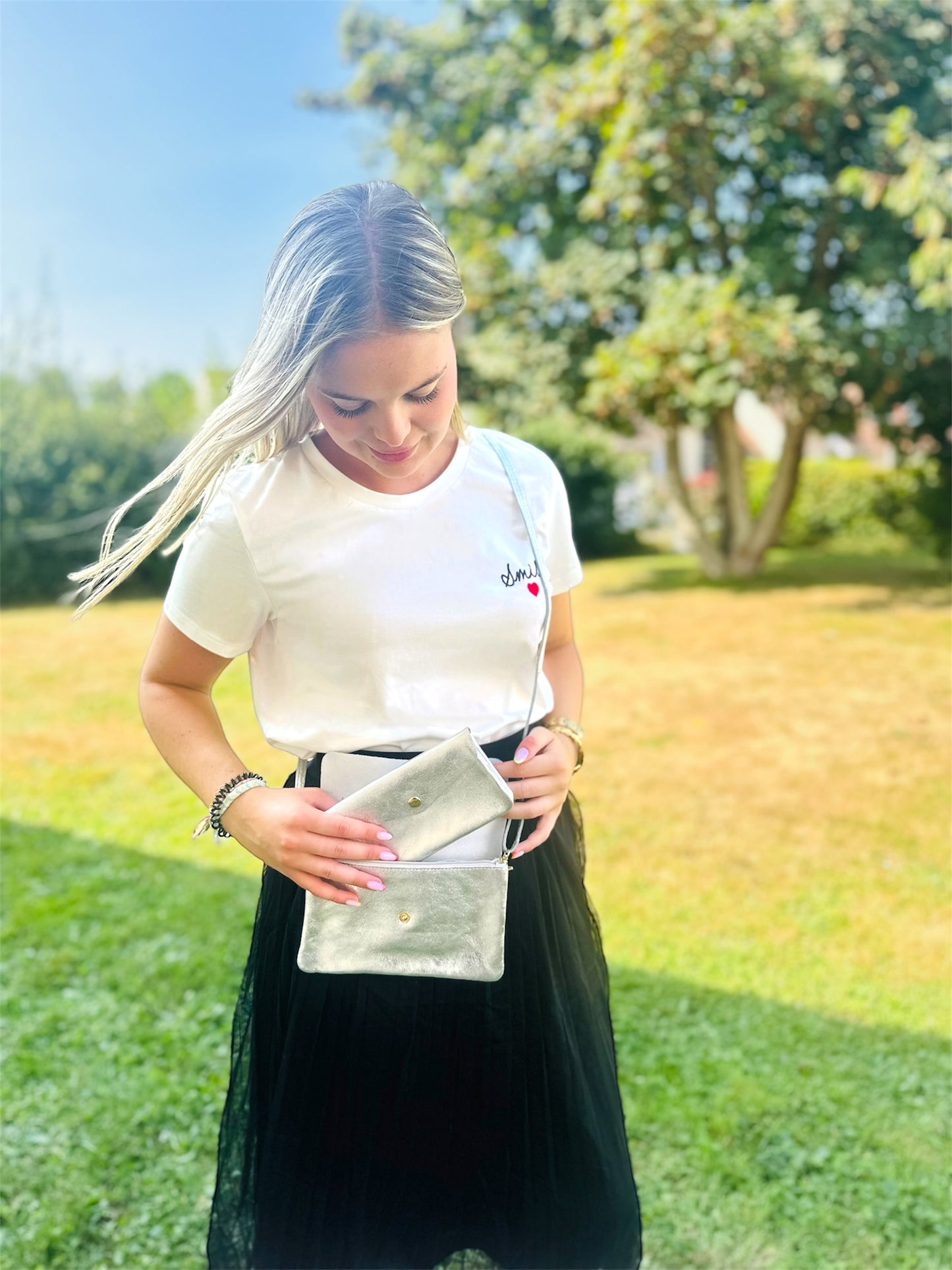 Pochette CLARA – élégante & pratique en cuir véritable 🩶