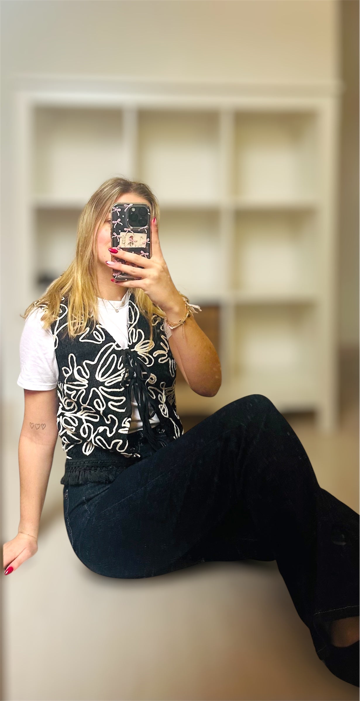 🤍 Gilet Lily en maille brodée noir & blanc