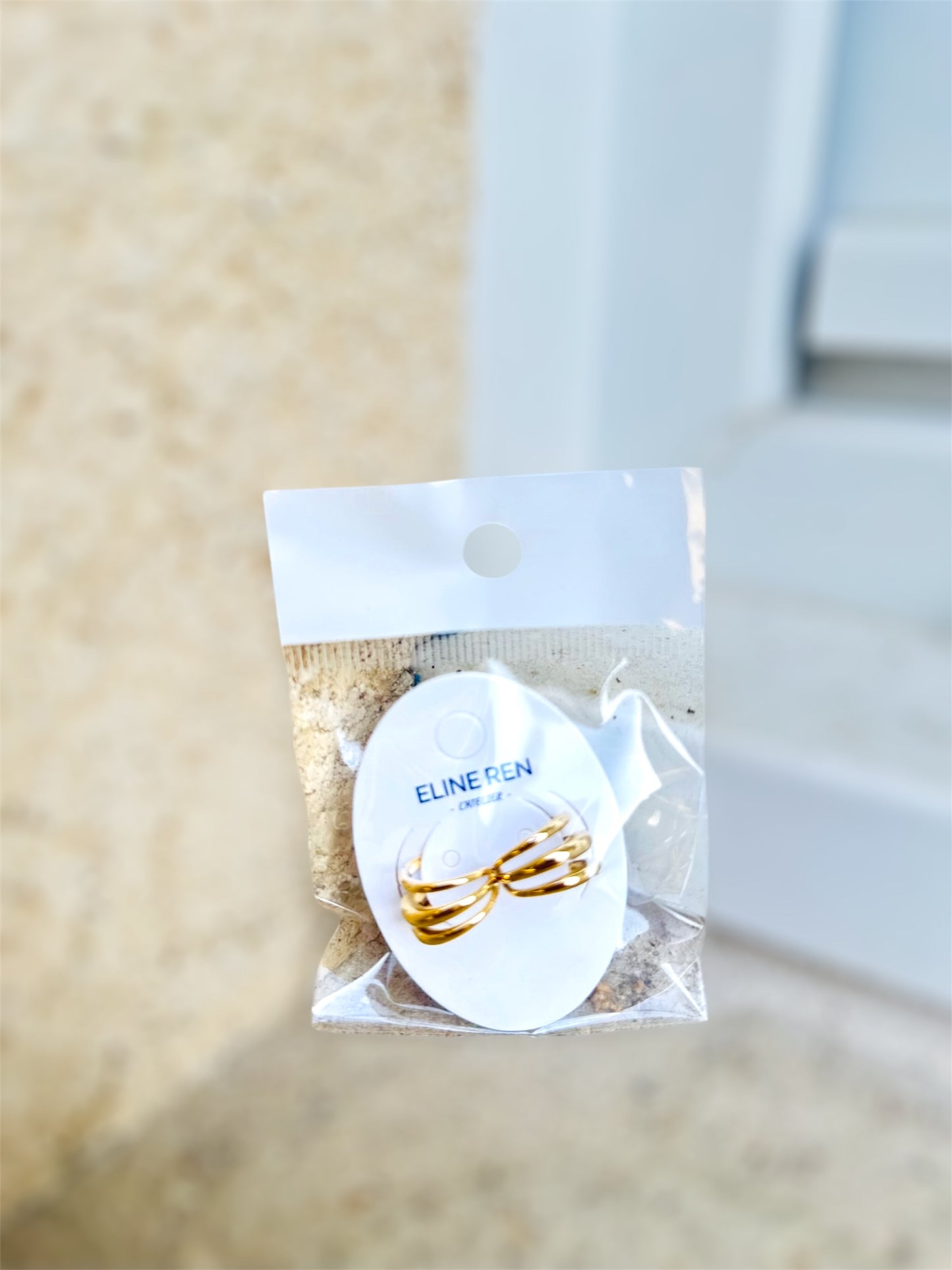 Faux Piercing ANGE – Doré en acier inoxydable 💛