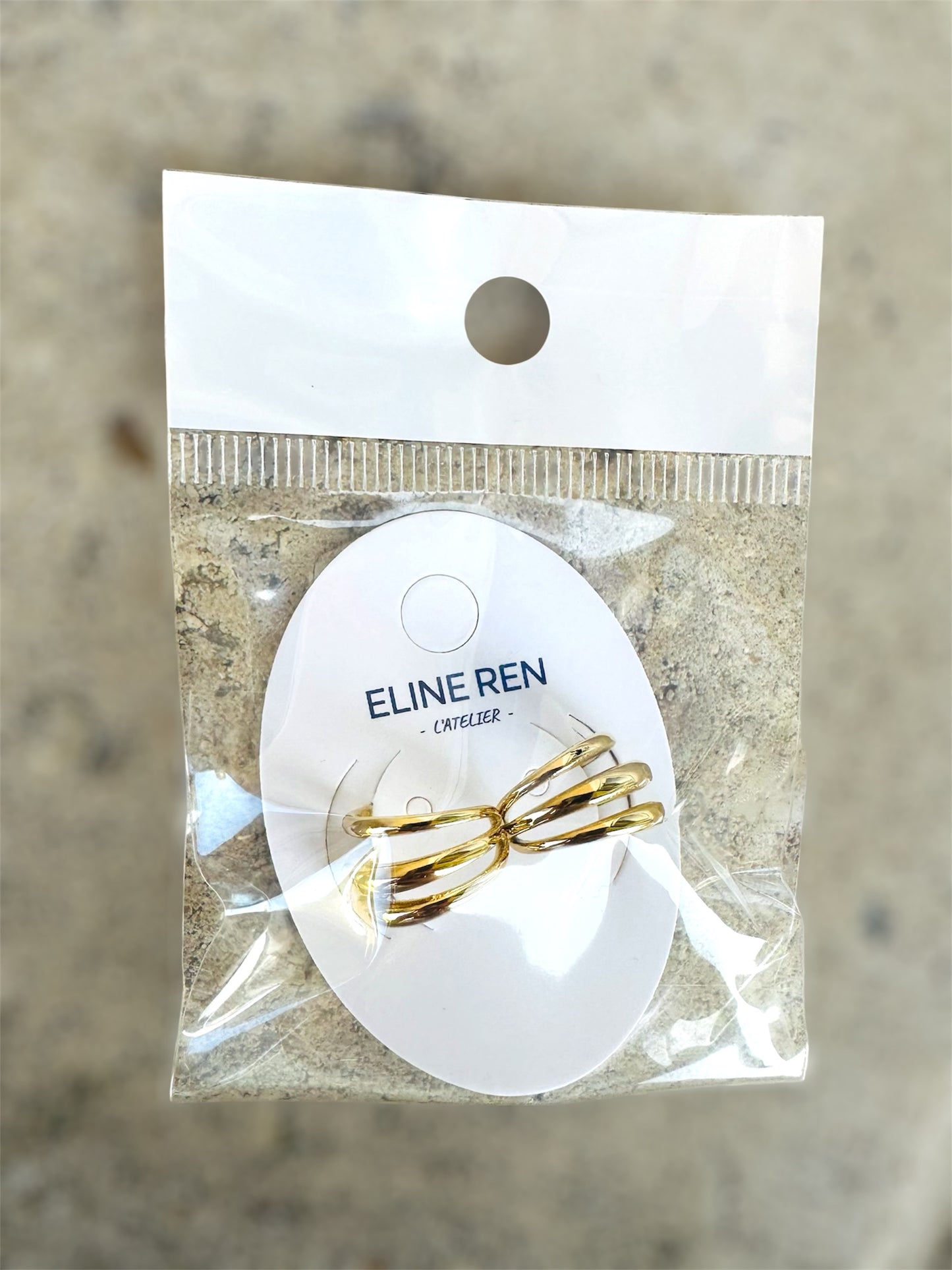 Faux Piercing ANGE – Doré en acier inoxydable 💛